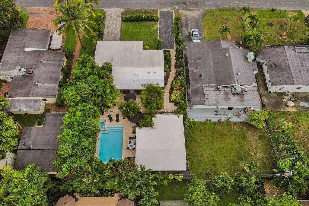 Stylish Tropical Oasis Hot Tub Pool Bbq Villa Fort Lauderdale Exterior photo